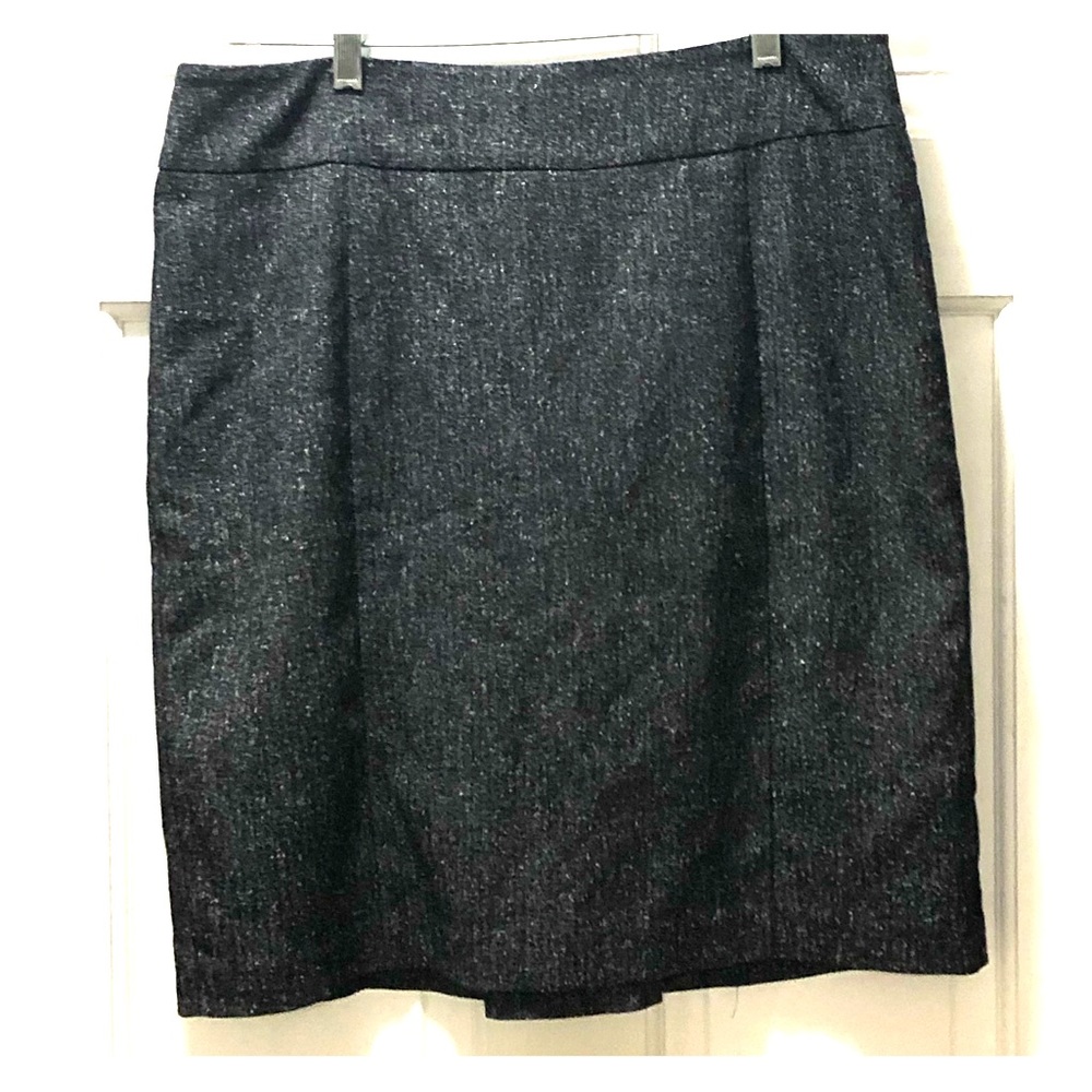 New York & Co. Stretch gray skirt